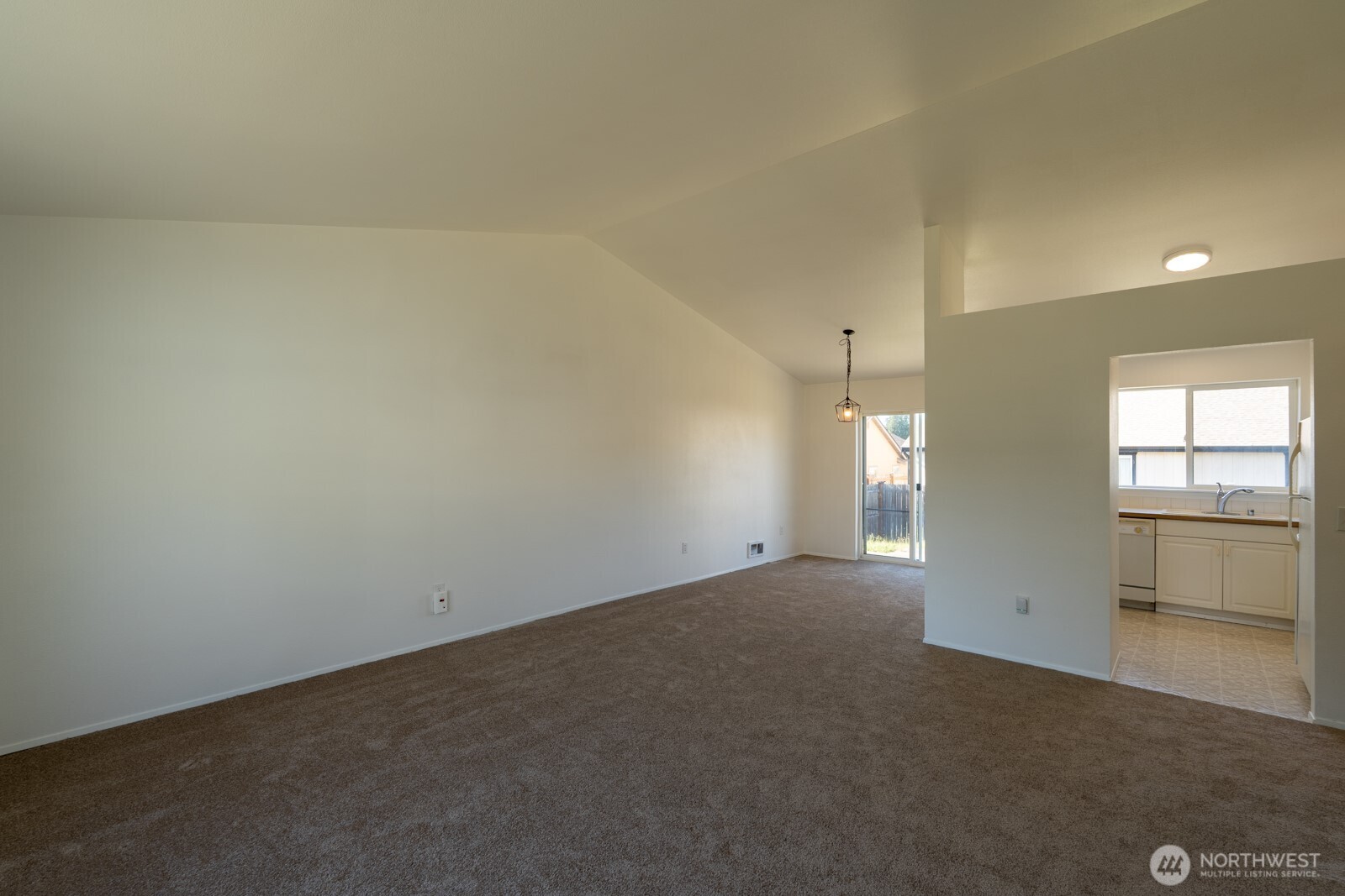 121 Patriot Way Sequim, WA 98382 - Photo 6 of 37