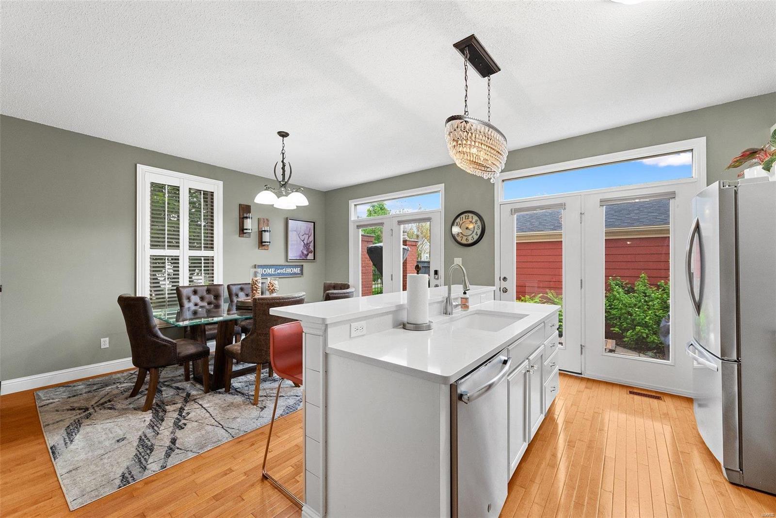 3225 Rue Royale St. Charles, MO 63301 - Photo 3 of 37 Gallery Image 3