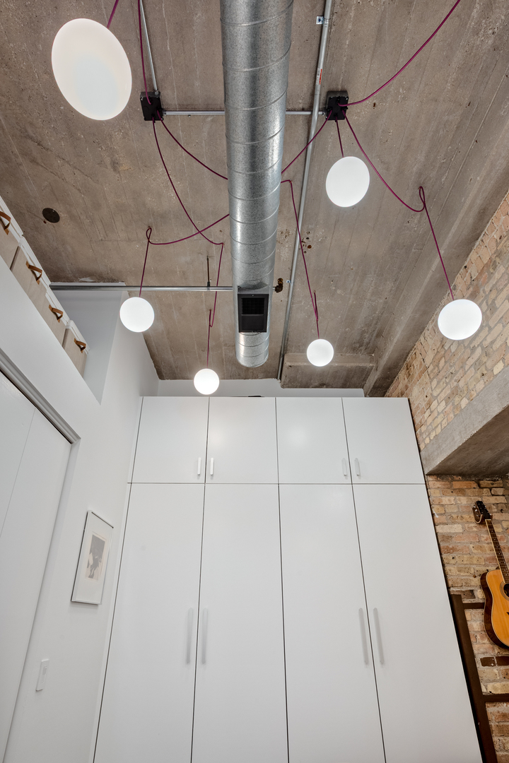 1017 West Washington Boulevard, Unit 2H Chicago, IL 60607 - Photo 27 of 39