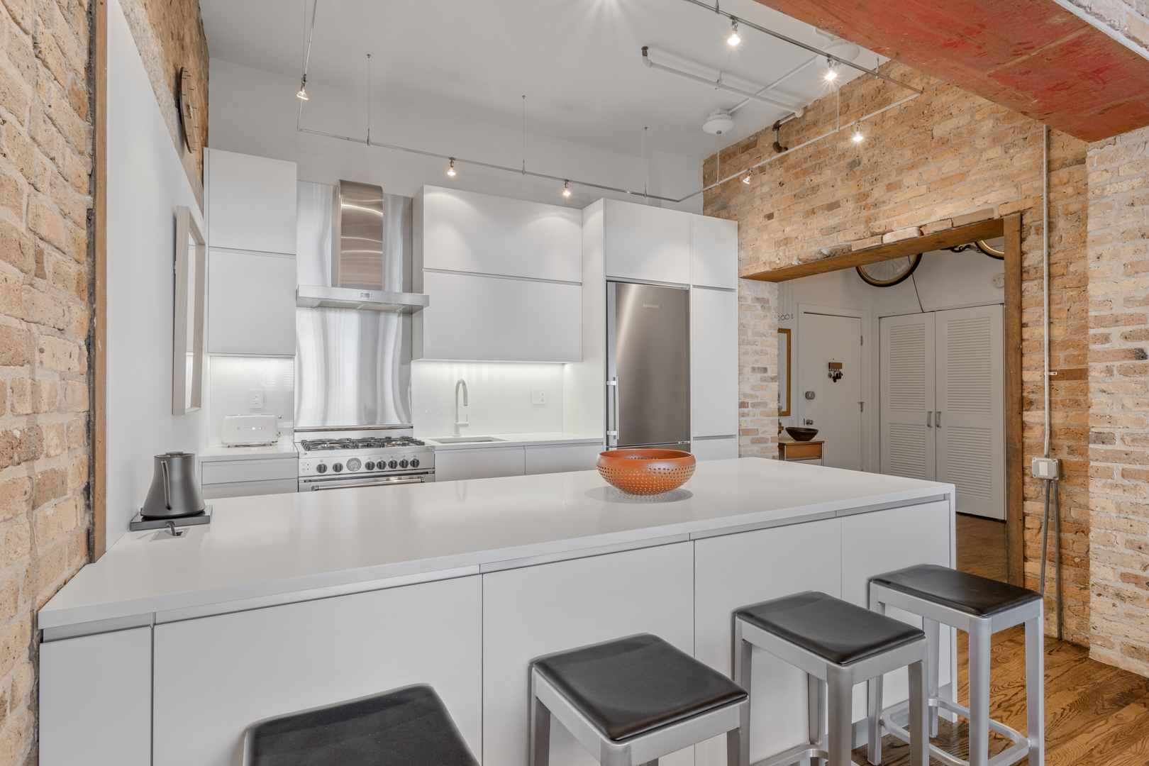 1017 West Washington Boulevard, Unit 2H Chicago, IL 60607 - Photo 4 of 39