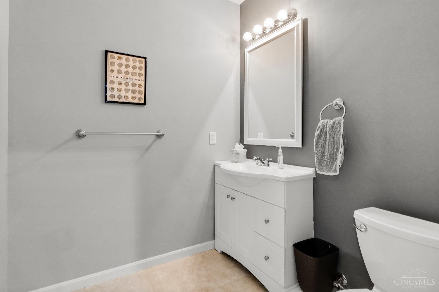 681 Hyacinth Road Cincinnati, OH 45245 - Photo 27 of 35 Gallery Image 27