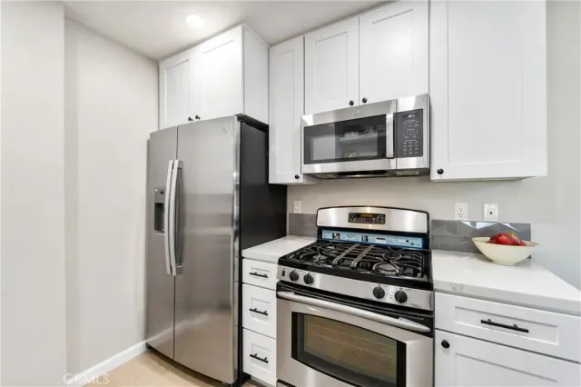 $459,900 | 6600 Warner Avenue, Unit 10, Huntington Beach, CA 92647