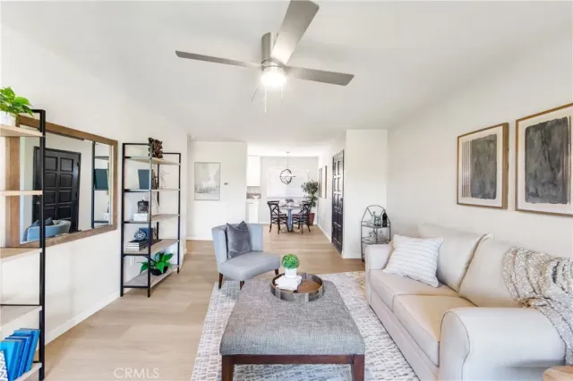 $459,900 | 6600 Warner Avenue, Unit 10, Huntington Beach, CA 92647