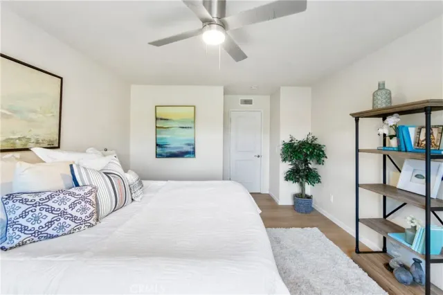 $459,900 | 6600 Warner Avenue, Unit 10, Huntington Beach, CA 92647