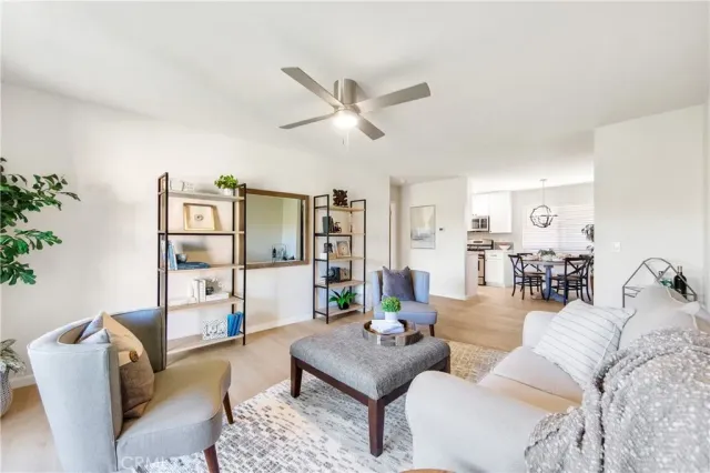 $459,900 | 6600 Warner Avenue, Unit 10, Huntington Beach, CA 92647