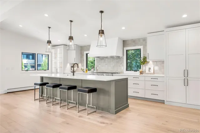 $9,500 | 4930 East Ellsworth Avenue, Denver, CO 80246