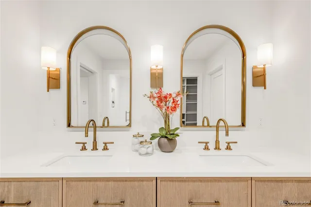 $9,500 | 4930 East Ellsworth Avenue, Denver, CO 80246