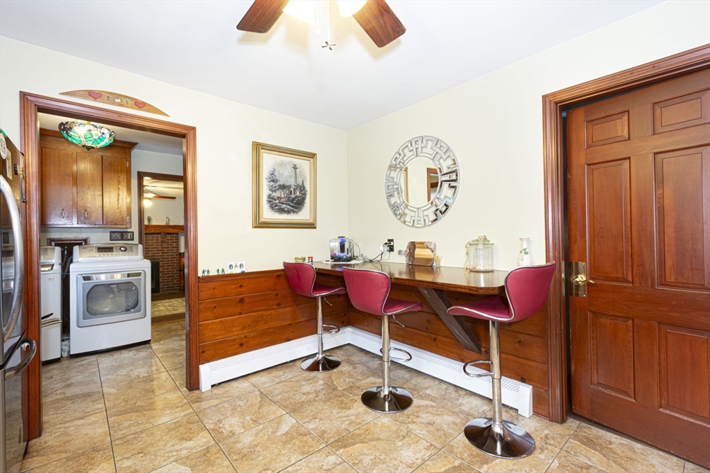 926 Old Turnpike Road Oakham, MA 01068 - Photo 22 of 42 a living room with furniture