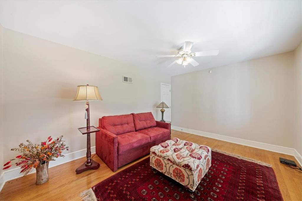 1215 Arno Road Kansas City, MO 64113 - Photo 13 of 31
