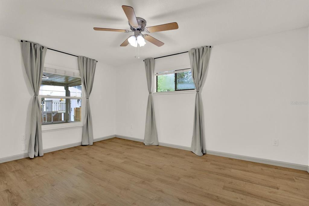 1978 Dix Street Largo, FL 33774 - Photo 17 of 44