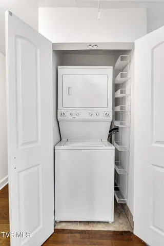 $1,900 | 1801 Fairoaks Road, Unit 1, Kingsport, TN 37664