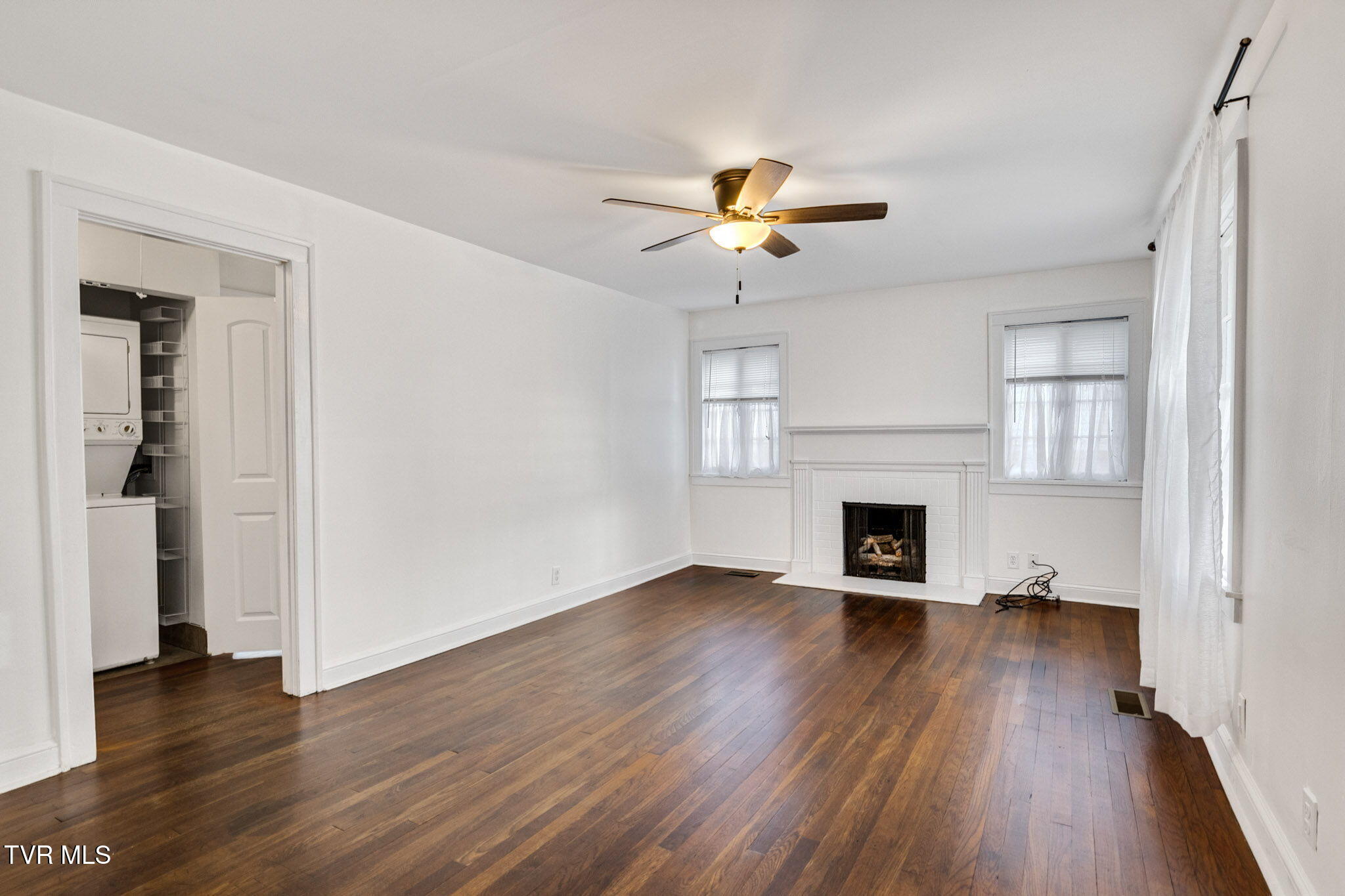 1801 Fairoaks Road, Unit 1 Kingsport, TN 37664 - Photo 8 of 32 12-web-or-mls-IMG_4467