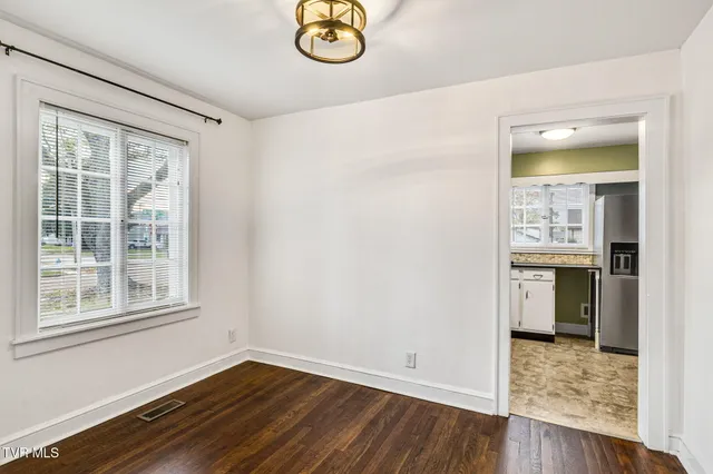 $1,900 | 1801 Fairoaks Road, Unit 1, Kingsport, TN 37664