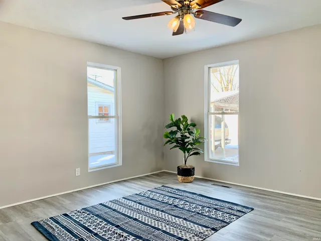 $139,900 | 1030 Middlebury Street, Elkhart, IN 46516