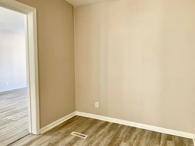 $139,900 | 1030 Middlebury Street, Elkhart, IN 46516