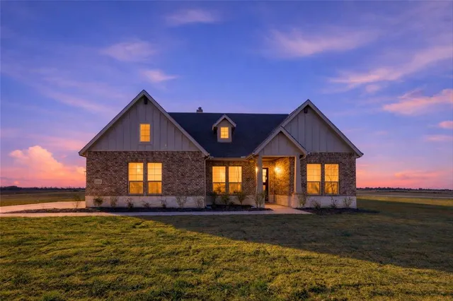$489,900 | 1030 County Road 200, Valley View, TX 76272