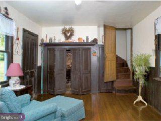 2046 Springtown Hill Road Hellertown, PA 18055 - Photo 5 of 6