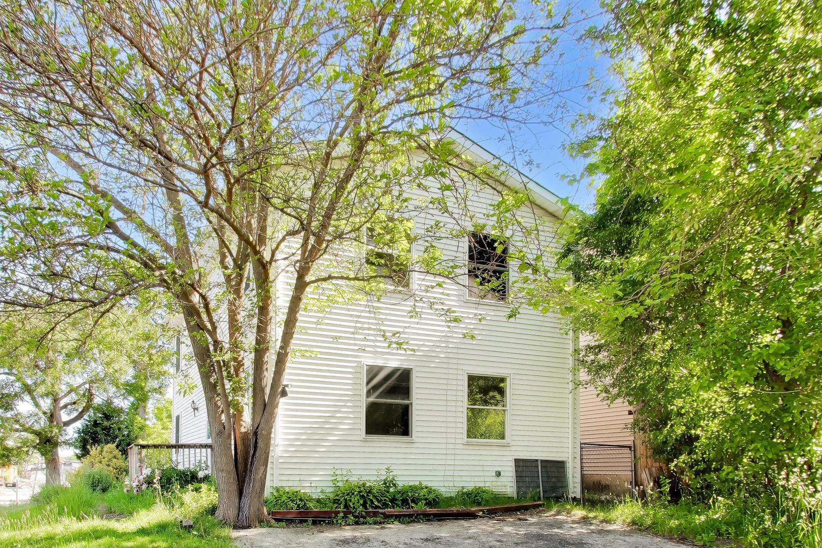 26371 North Diamond Lake Road Mundelein, IL 60060 - Photo 3 of 32
