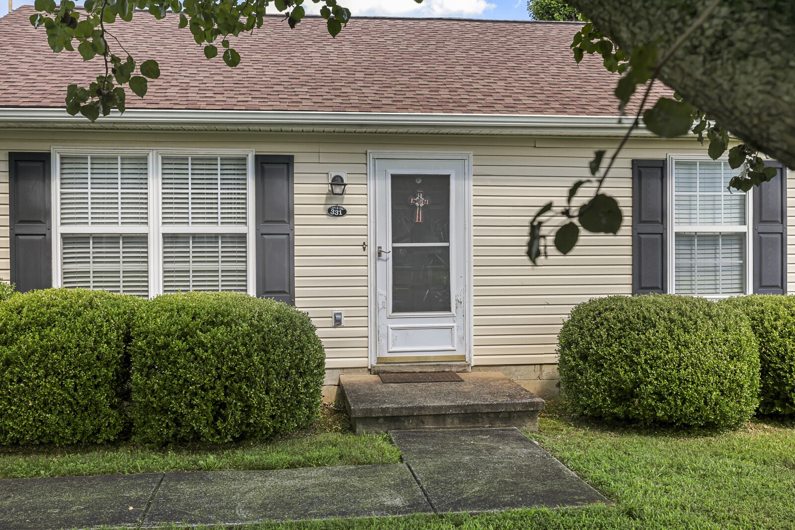 331 Needham Boulevard Rockvale, TN 37153 - Photo 3 of 42