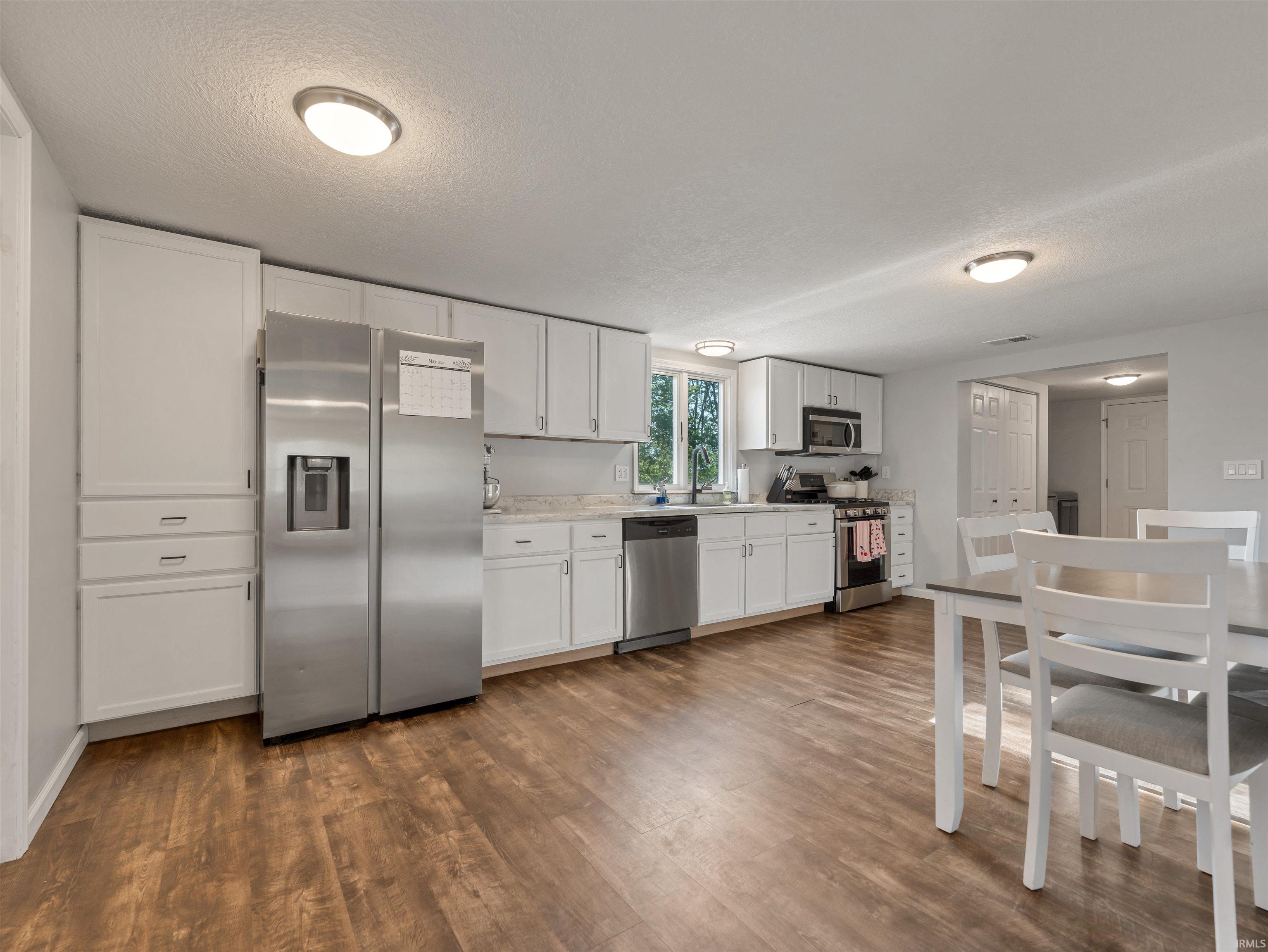 655 West Walnut Street Waterloo, IN 46793 - Photo 11 of 24