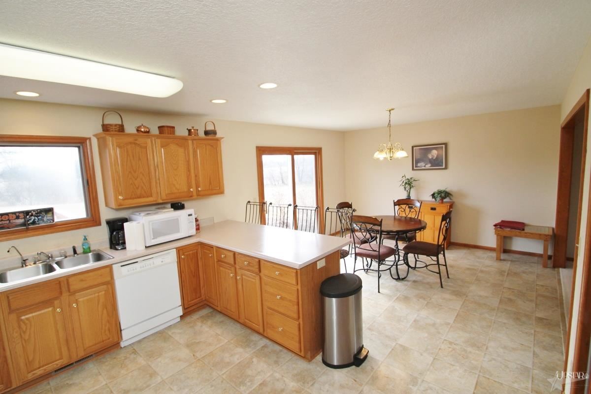 422 Rampart Drive Fort Wayne, IN 46845 - Photo 11 of 18 Gallery Image 11