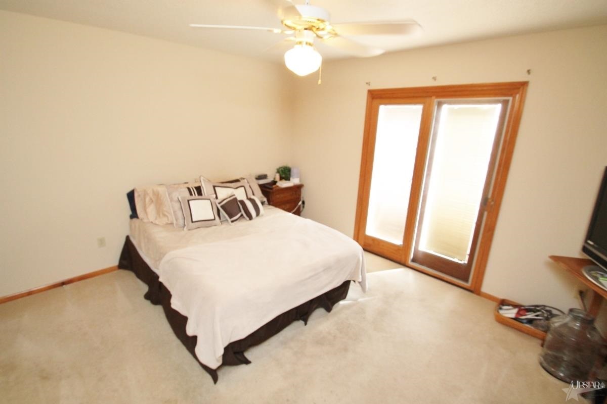 422 Rampart Drive Fort Wayne, IN 46845 - Photo 12 of 18 Gallery Image 12