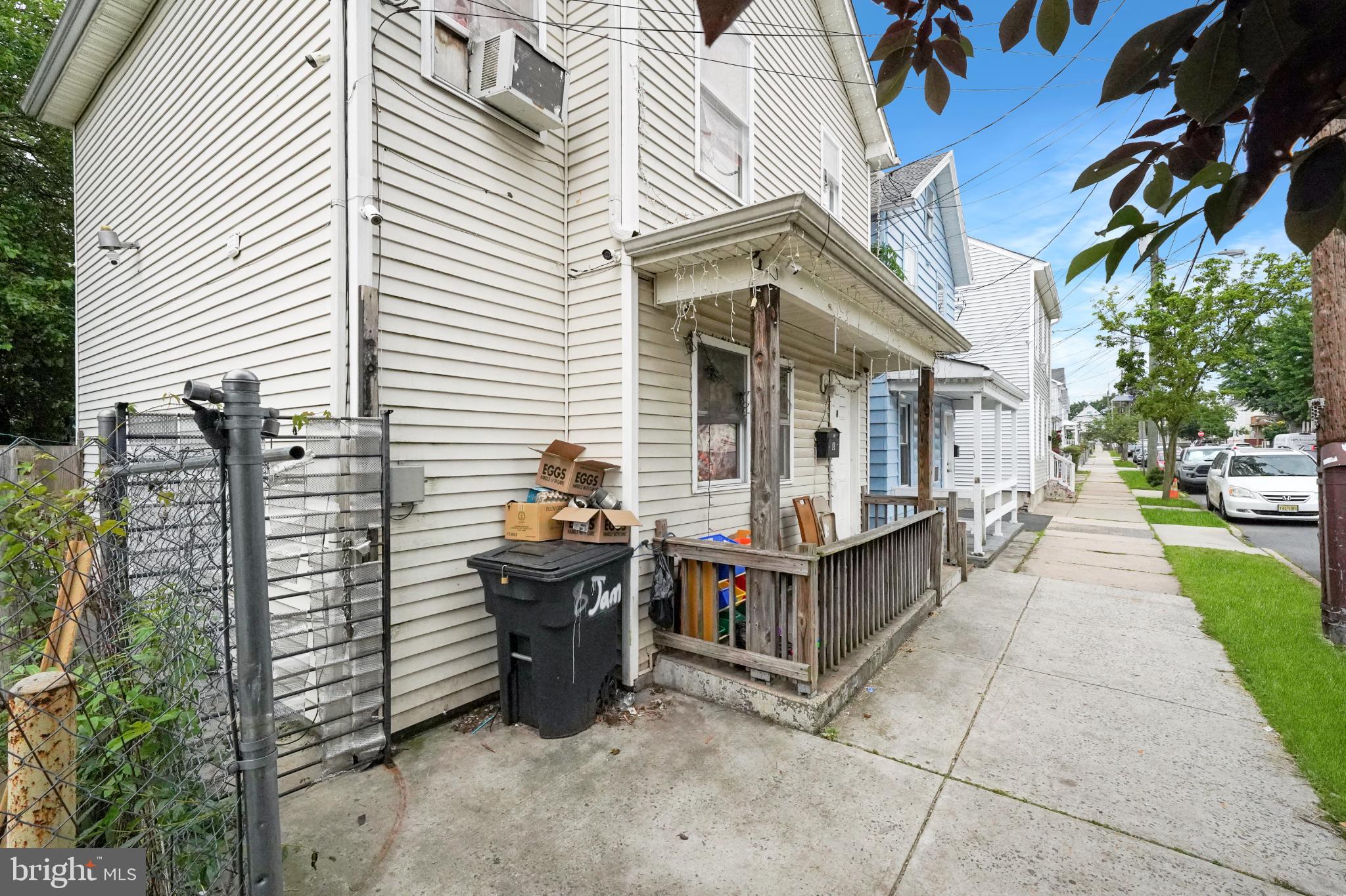 8 James Street New Brunswick, NJ 08901 - Photo 2 of 15