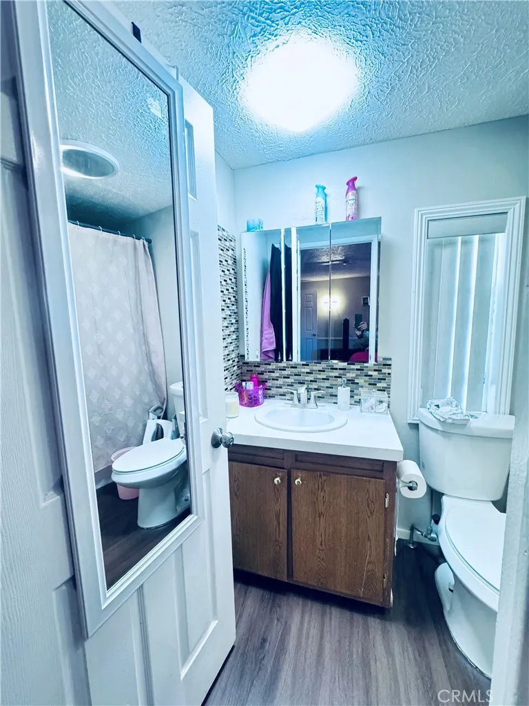 250 North Linden Avenue, Unit 250 Rialto, CA 92376 - Photo 25 of 29 a view of living room and front door