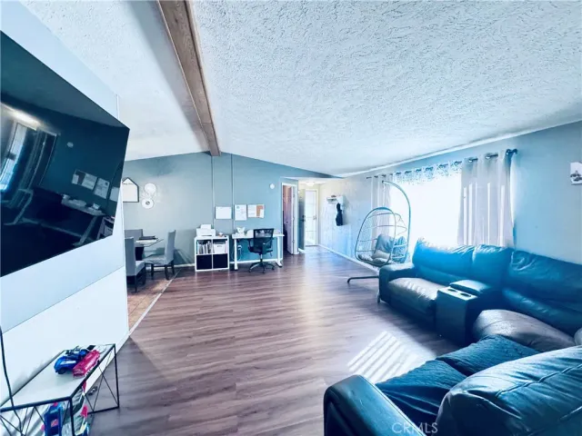 $159,000 | 250 North Linden Avenue, Unit 250, Rialto, CA 92376