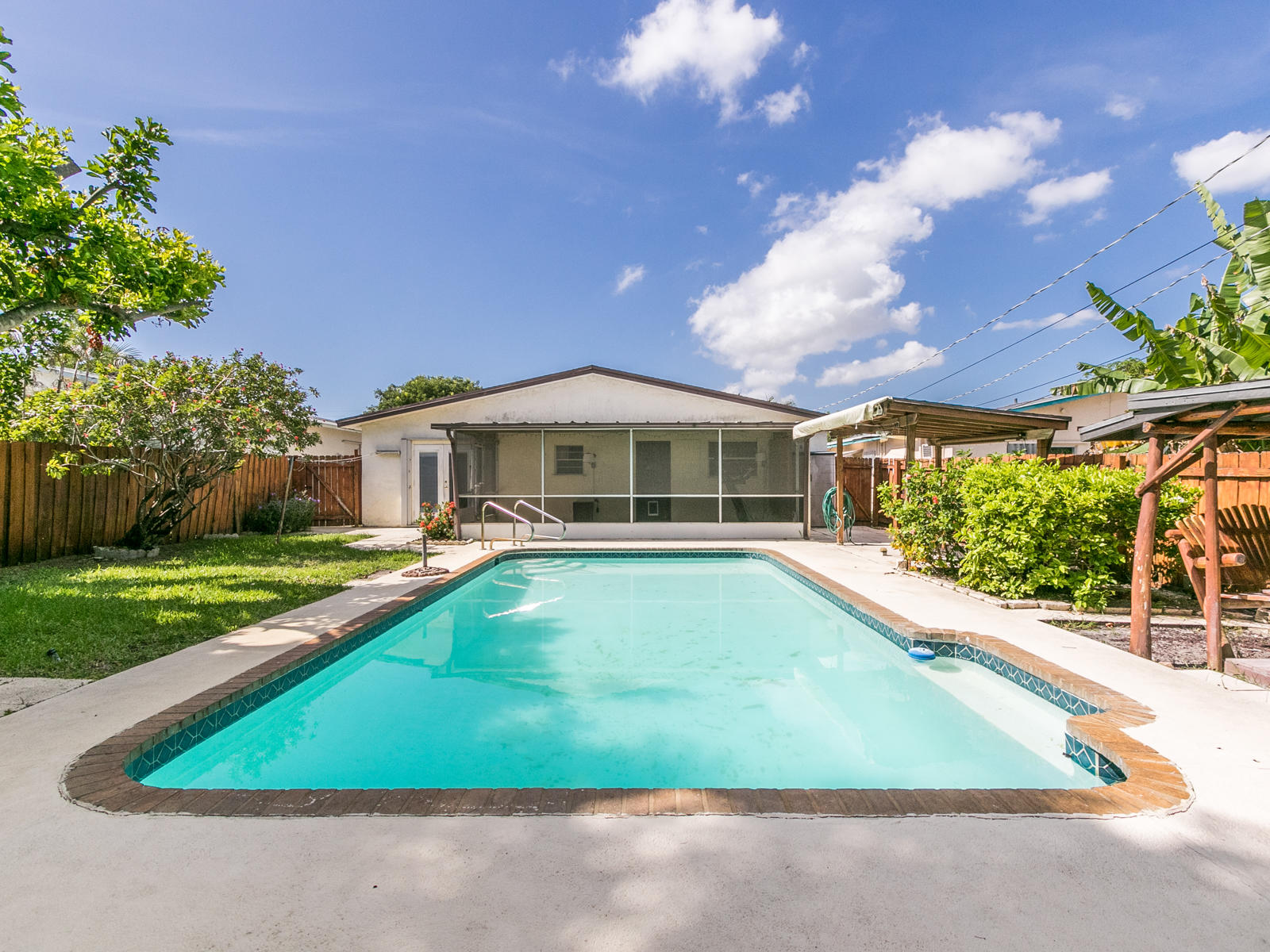 485 Southwest 1st Street Boca Raton, FL 33432 - Photo 9 of 43 485-9
