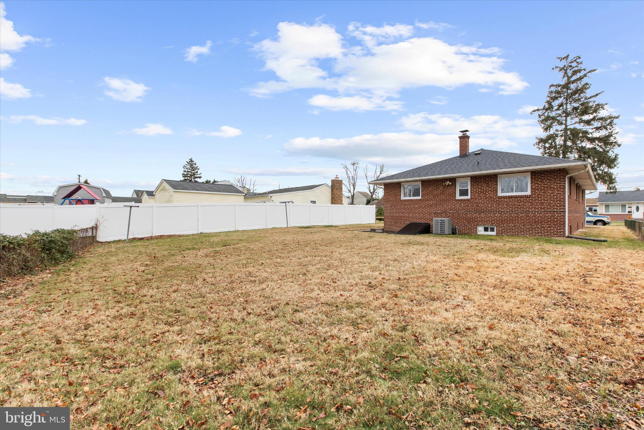 8421 Spring Road Pasadena, MD 21122 - Photo 29 of 32 Exterior rear