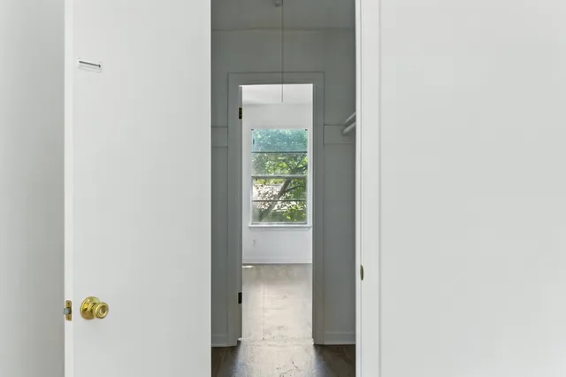 $1,250,000 | 2401 Homedale Circle, Austin, TX 78704