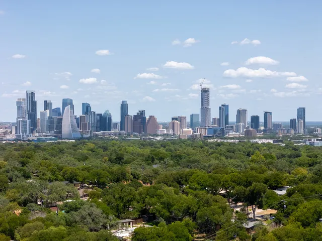 $1,250,000 | 2401 Homedale Circle, Austin, TX 78704