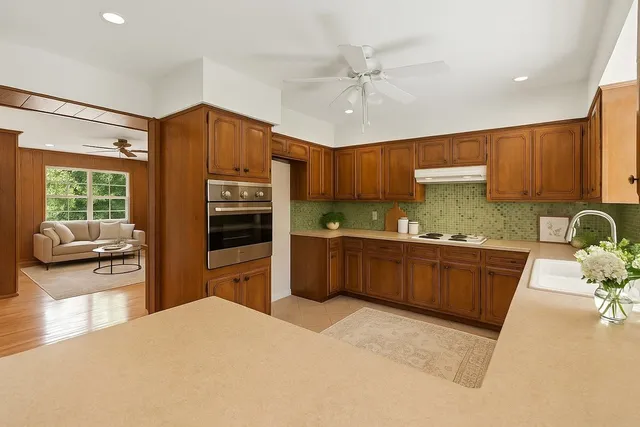 $1,250,000 | 2401 Homedale Circle, Austin, TX 78704