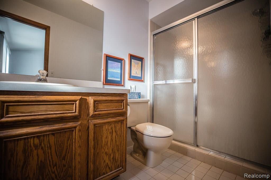 552 Essex Drive Rochester Hills, MI 48307 - Photo 16 of 25