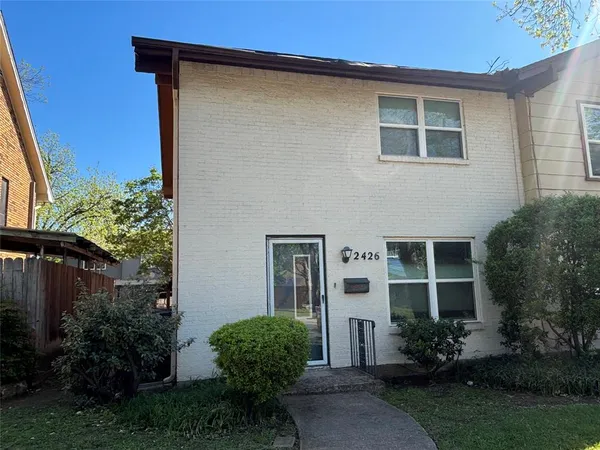 $1,495 | 2426 North Graham Drive, Arlington, TX 76013