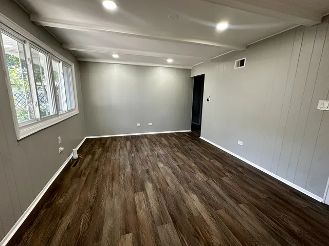 $234,999 | 1229 East 165th Place, South Holland, IL 60473