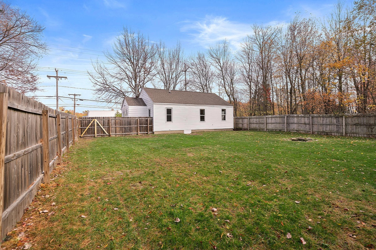 6875 Grand Haven Road Spring Lake, MI 49456 - Photo 20 of 20 IMG_1019