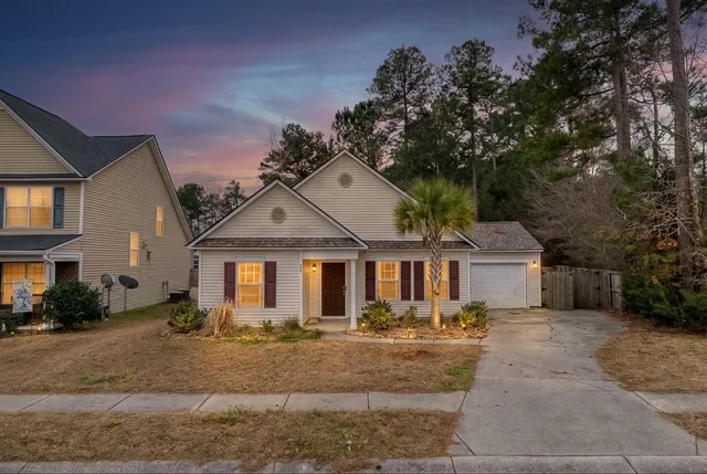 $345,000 | 119 Patriot Lane, Summerville, SC 29486