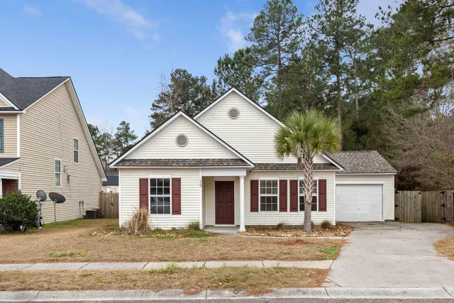 $345,000 | 119 Patriot Lane, Summerville, SC 29486