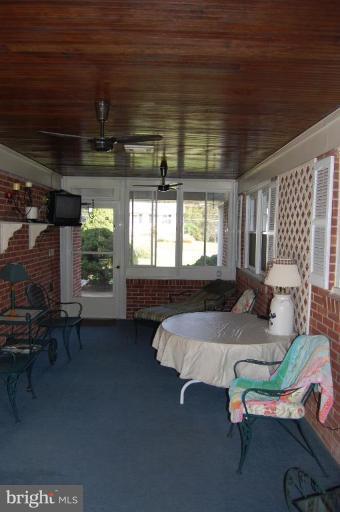 813 Monkton Road Monkton, MD 21111 - Photo 20 of 23 enclosed breezeway