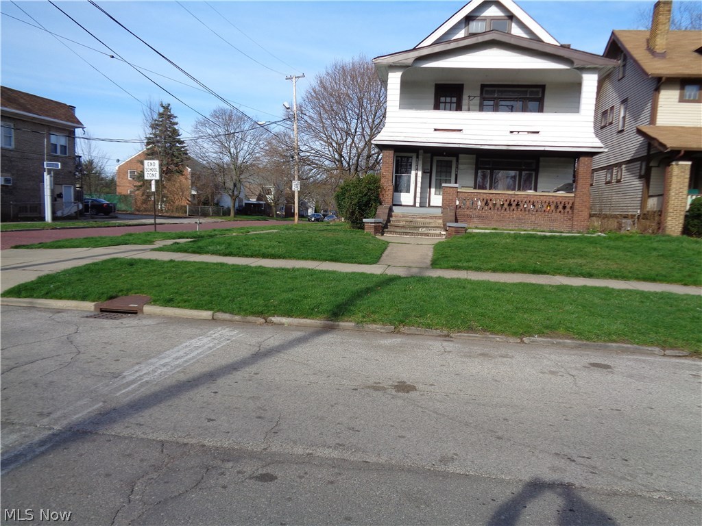 3588 Bosworth Road Cleveland, OH 44111 - Photo 2 of 25 Gallery Image 2