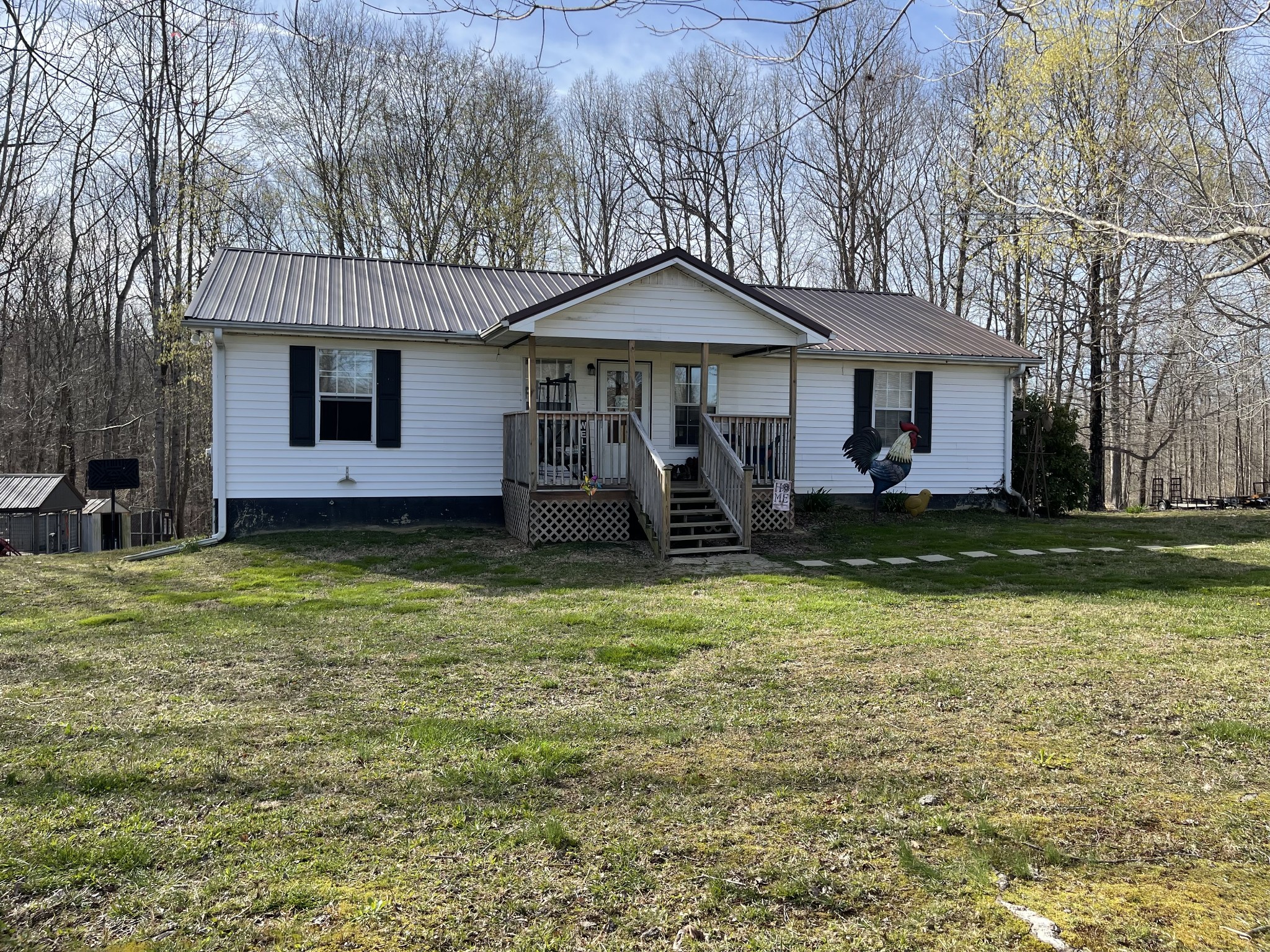 2481 Ridge Road McEwen, TN 37101 - Photo 1 of 25 Gallery Image 1