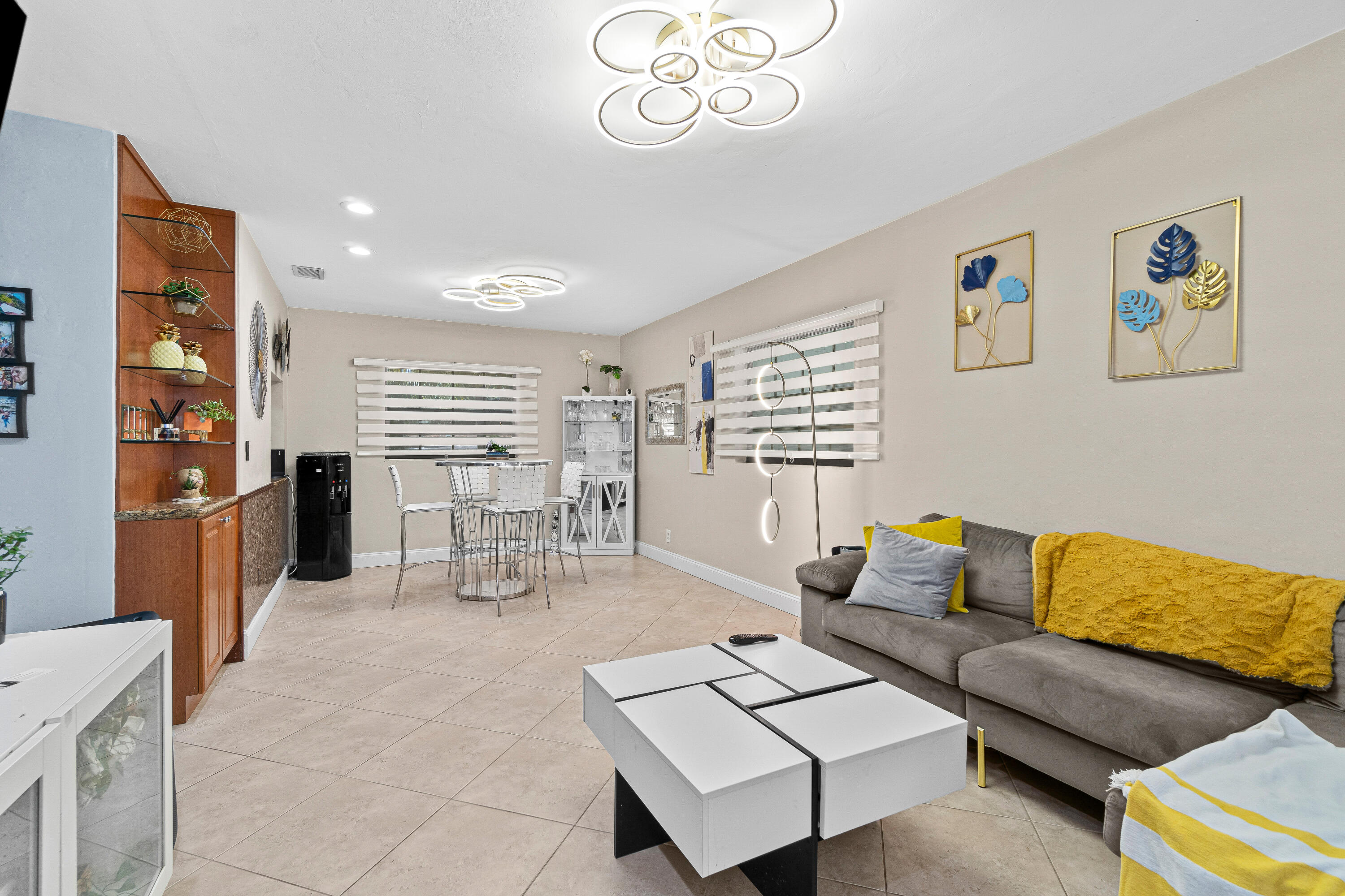 5511 Columbus Road West Palm Beach, FL 33405 - Photo 7 of 37 005-5511ColumbusRoad-WestPalmBeach-FL-33