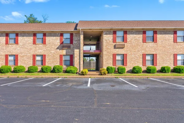 $670 | 102 Laurel Cove Drive, Unit 27, Hopkinsville, KY 42240