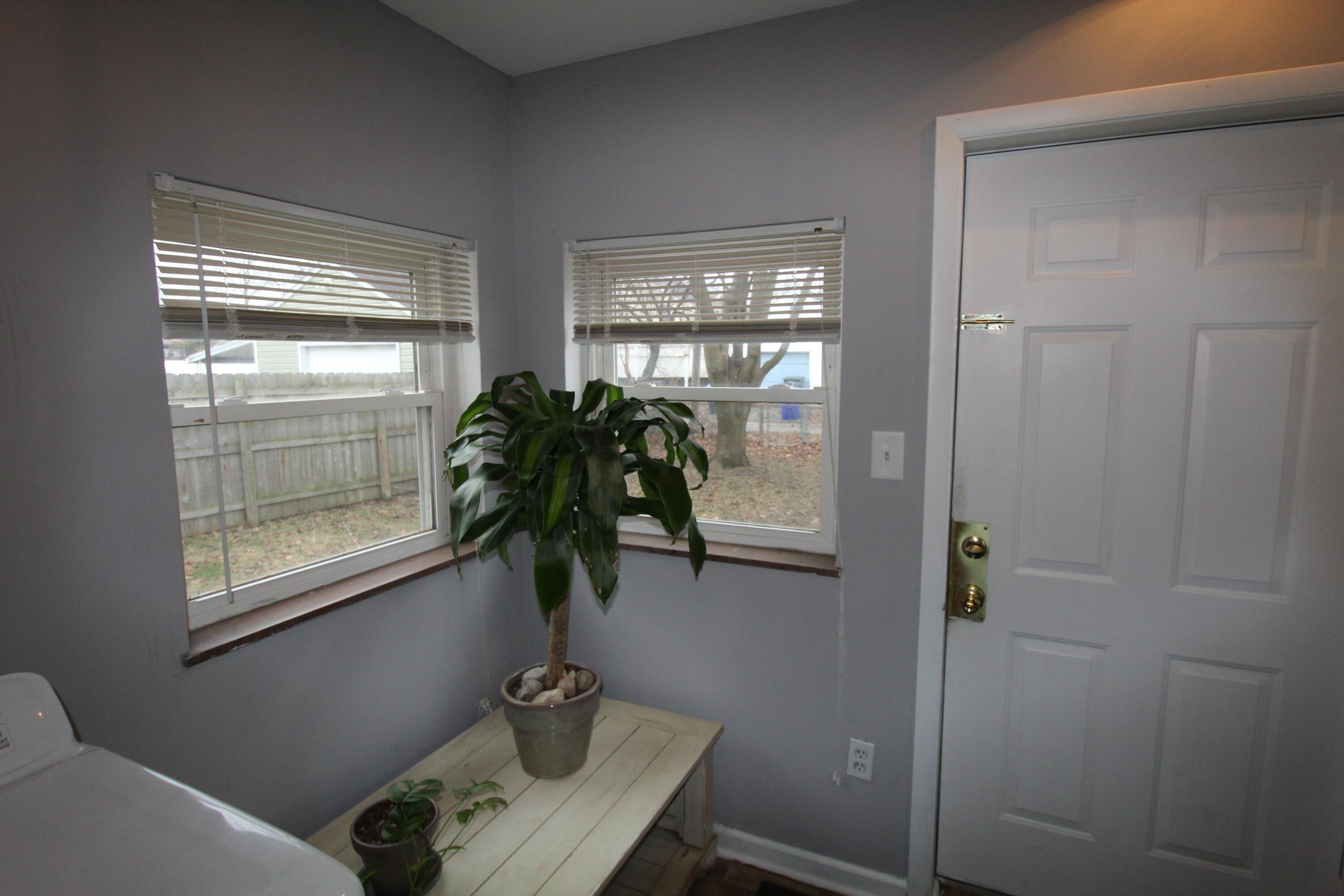 561 Tibet Road Columbus, OH 43202 - Photo 22 of 28 IMG_2280
