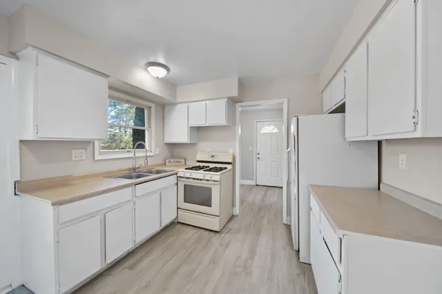 $204,900 | 7265 Rosbolt Road, Milan, MI 48160