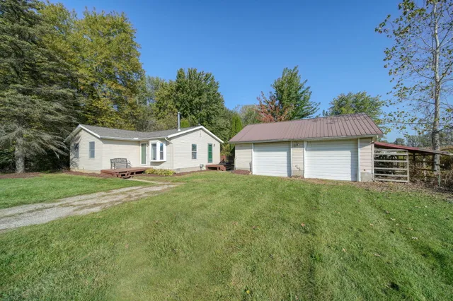 $204,900 | 7265 Rosbolt Road, Milan, MI 48160