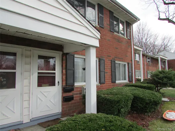 $169,000 | 7 Manor Drive, Unit 7, Cornwall, NY 12518