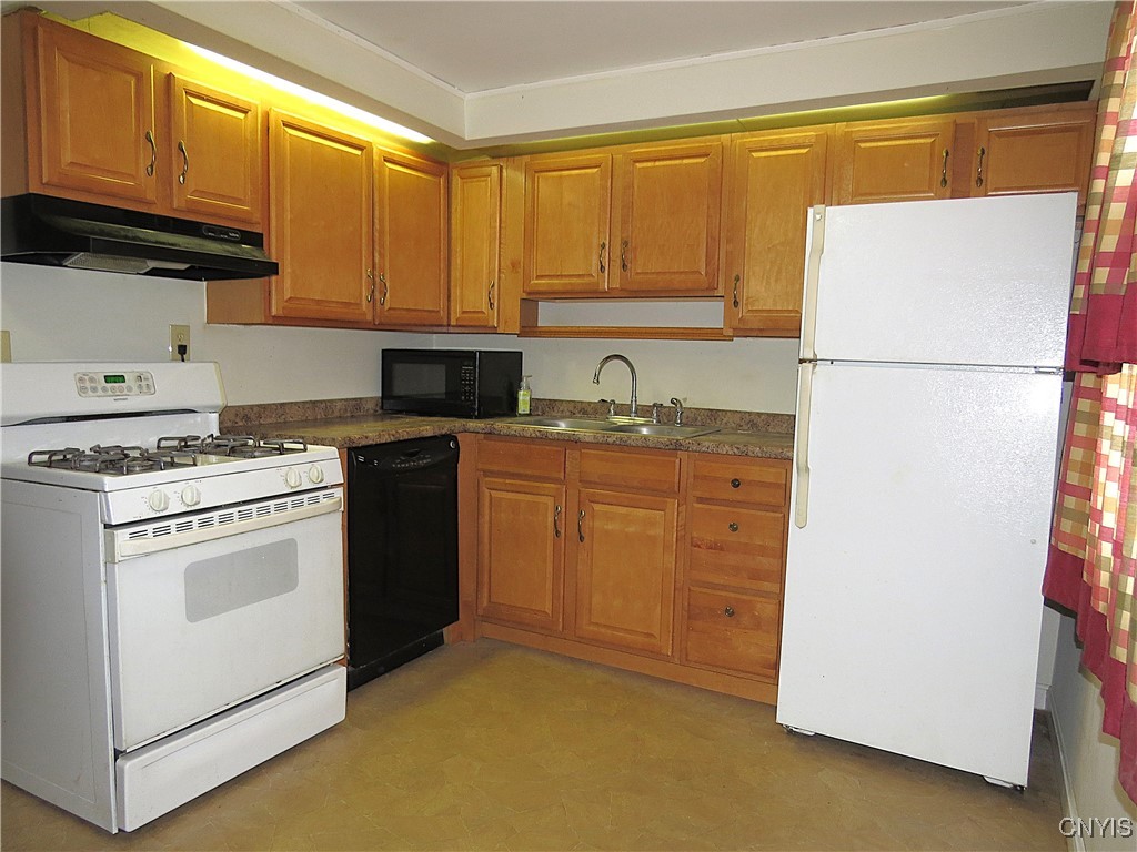 21 East Main Street German Flatts, NY 13407 - Photo 9 of 31